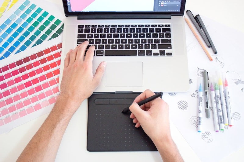 graphic designer coworking