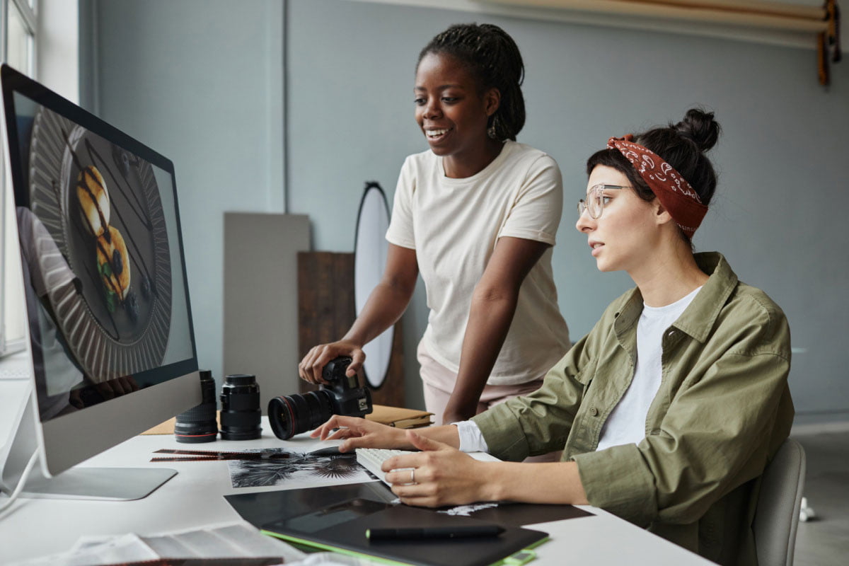 Embracing Creative Collaboration in Coworking Spaces Coworking Photography Creating Remarkable Content in Unconventional Studios