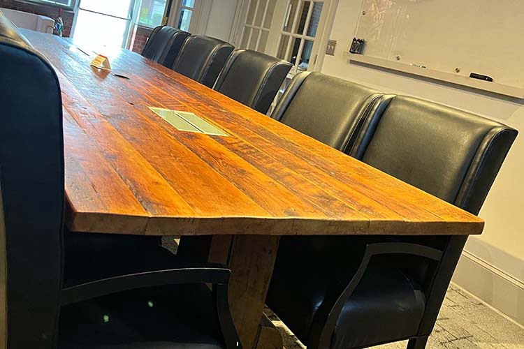 New Liberty Side Meeting Space